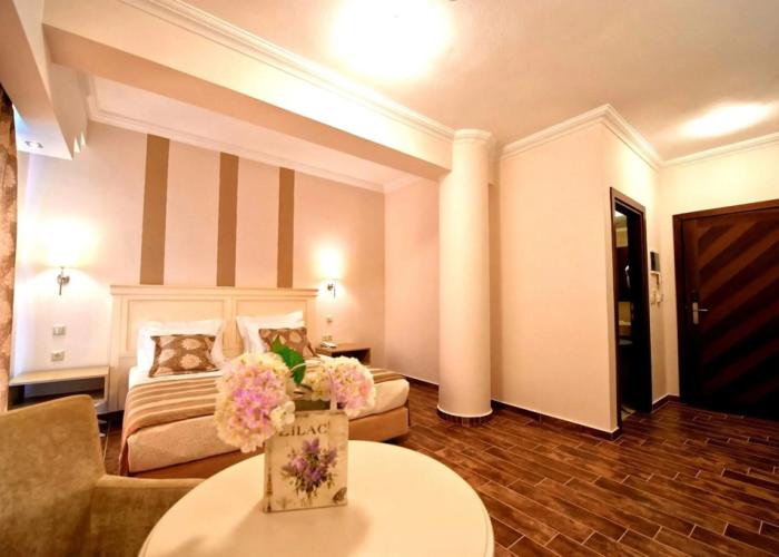 Enastron View Hotel