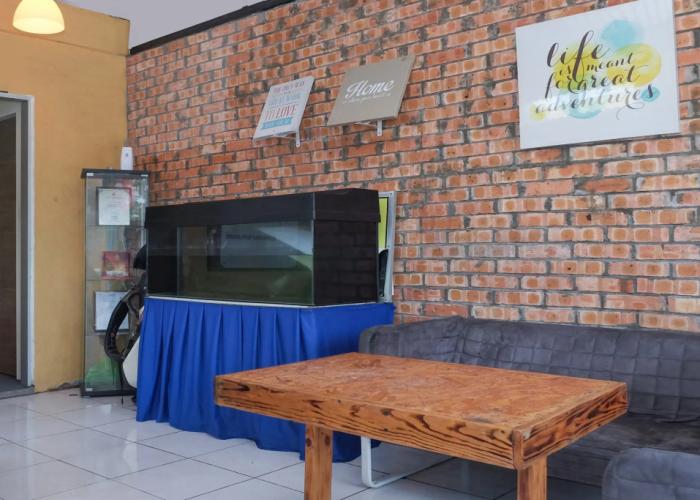 OYO 90080 Kay Inn Kerteh