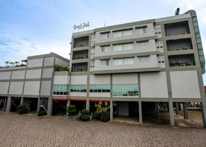 Grand Zuri Ketapang