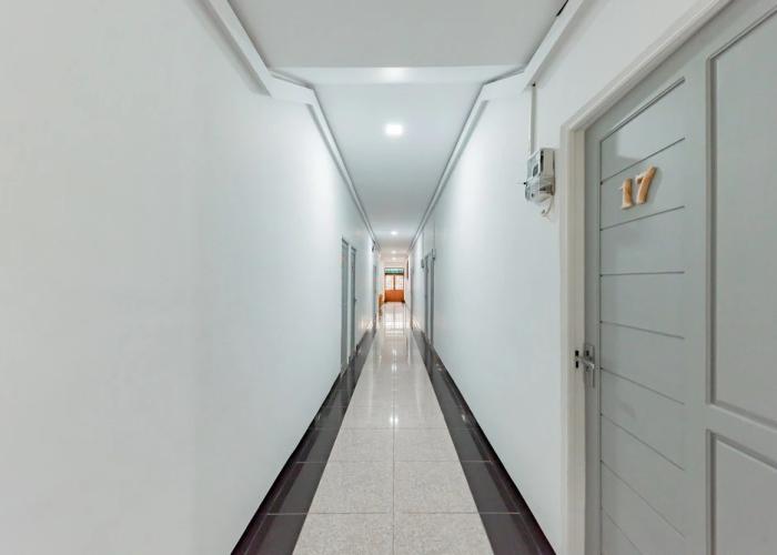 Urbanview Hotel Tropical Ketapang by RedDoorz