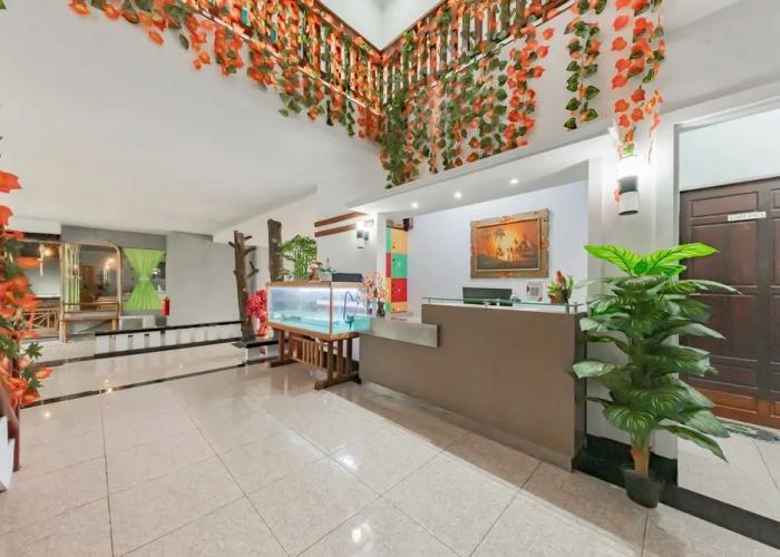Urbanview Hotel Tropical Ketapang by RedDoorz