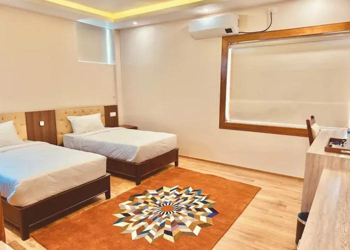 Hotel Bayberry