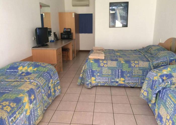 Paraway Motel