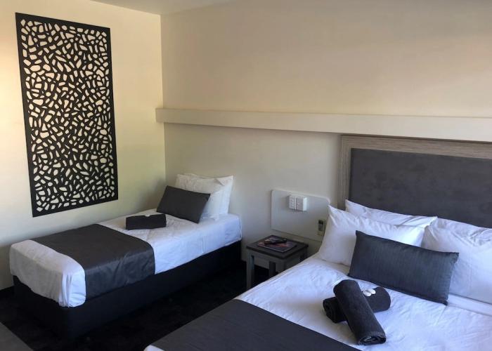 The Stuart Hotel-Motel