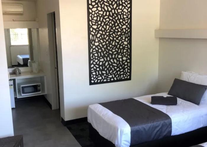 The Stuart Hotel-Motel