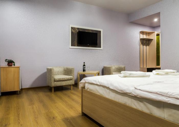 Nitstsa Hotel