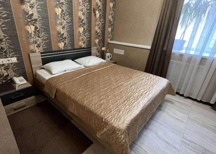 Mirazh Hotel
