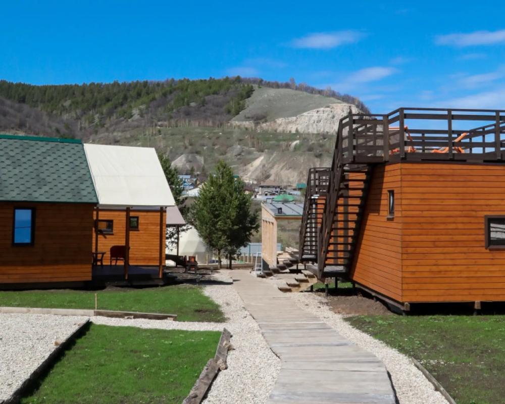 Lisichki Sestrichki Glamping