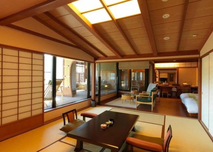 Akan Tsuruga Bessou HINANOZA