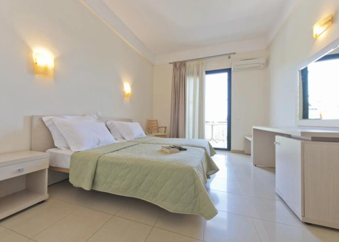 Bomo Tosca Beach Hotel