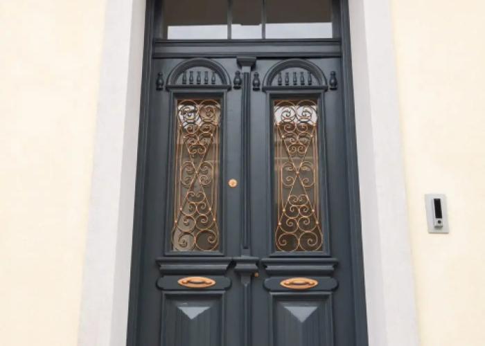 Oikia Classic House