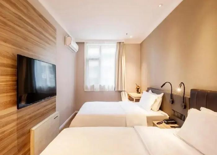Hanting Hotel (Guiyang Railway Station Center)