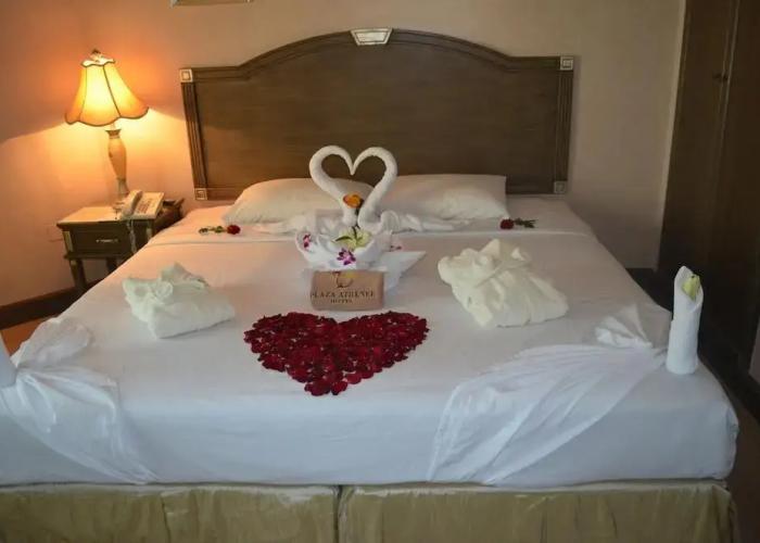 Plaza Athenee Hotel Kuwait