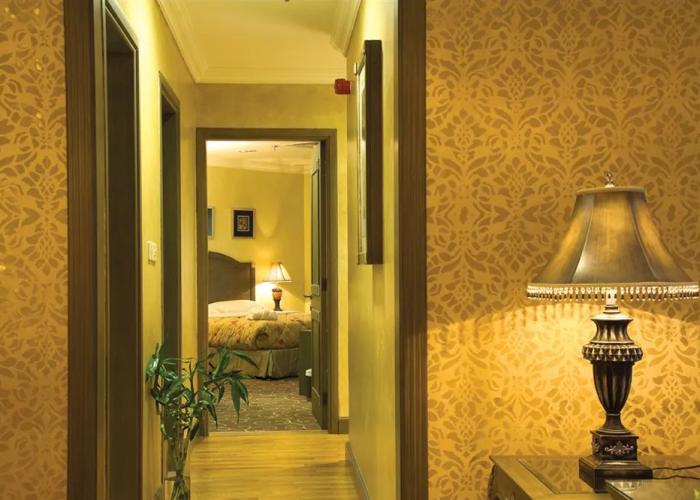 Plaza Athenee Hotel Kuwait