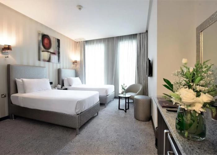 Grand Majestic Hotel