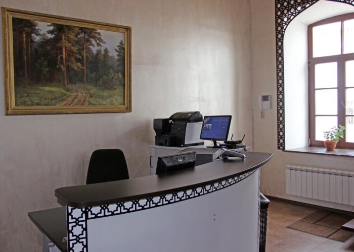 Komnaty Saratsin Hotel
