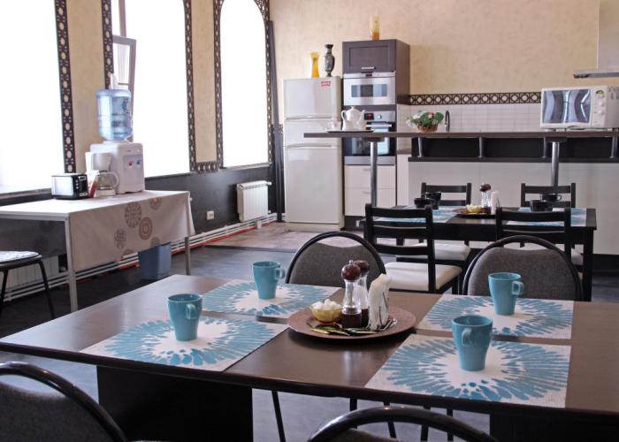 Komnaty Saratsin Hotel