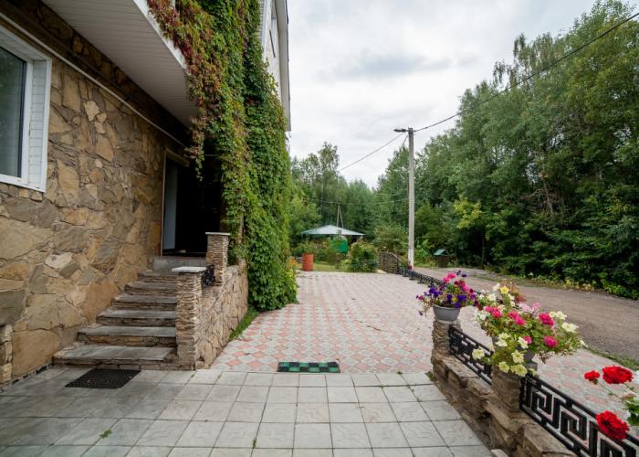 Dubrava Hotel