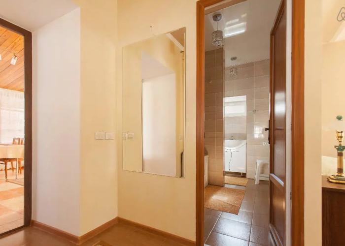 Na Kyizyil-Armeiskoy 17A Private House