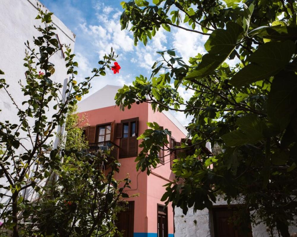 Karnayo Traditional Houses