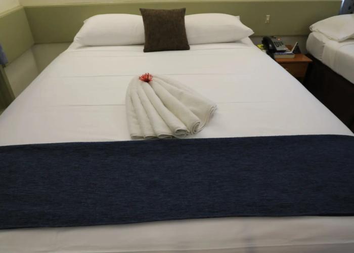 Huon Gulf Hotel & Apartments