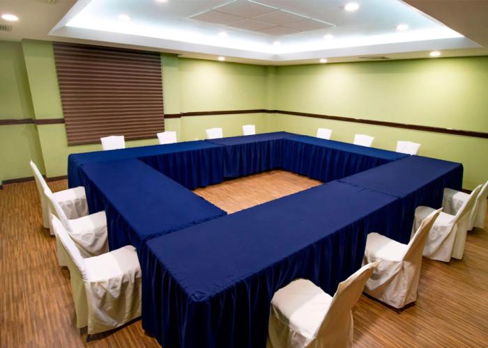 Araiza Palmira Hotel