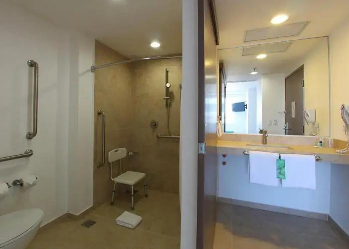 One La Paz Hotel