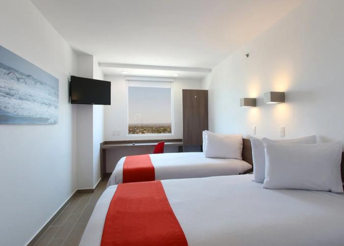 One La Paz Hotel