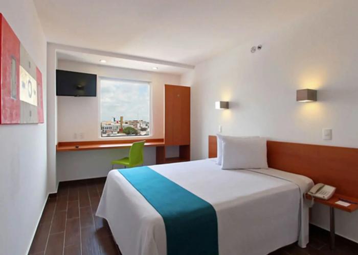 One La Paz Hotel