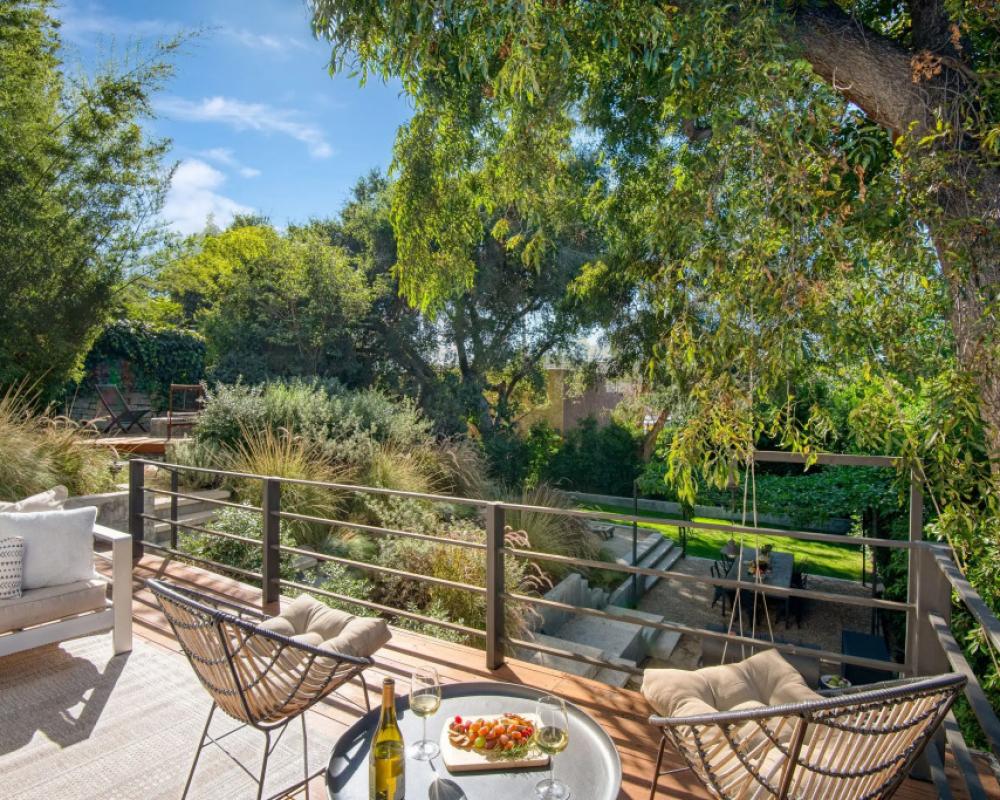 Silver Screen by Avantstay Luxe Backyard Escape