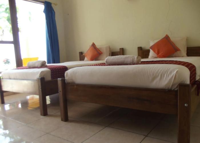 CF Komodo Hotel