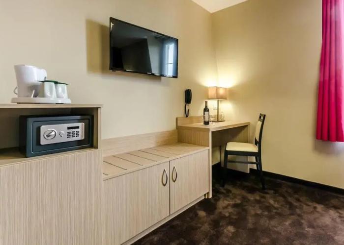 Hotel Saint Louis de France