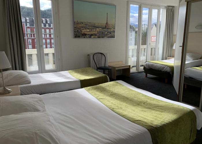 Hotel Notre- Dame de France