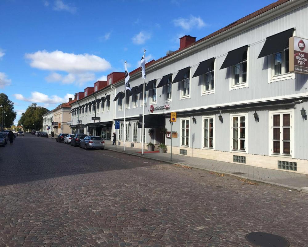 Best Western Plus Edward Hotel