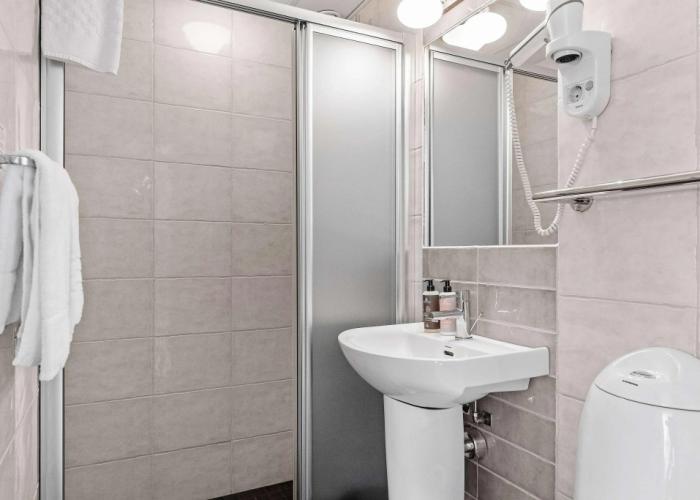 Best Western Plus Edward Hotel