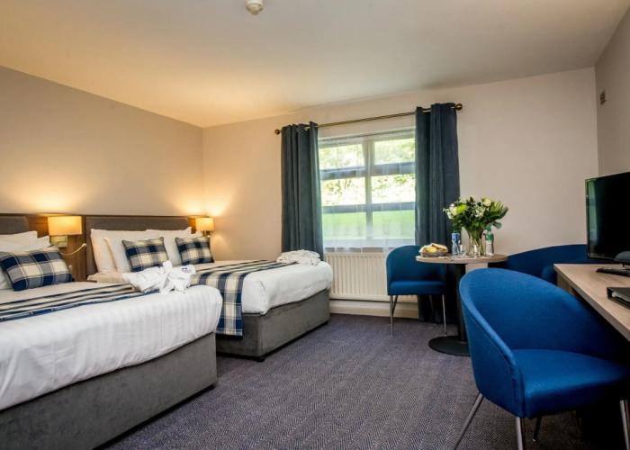Waterfoot Hotel