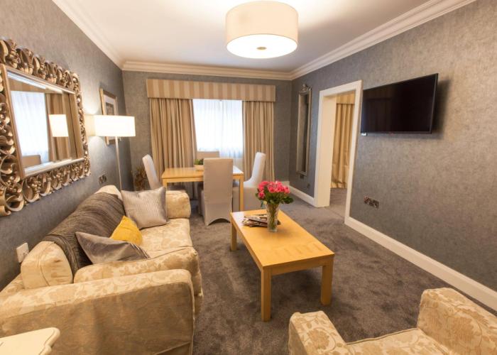 Best Western Plus White Horse Hotel