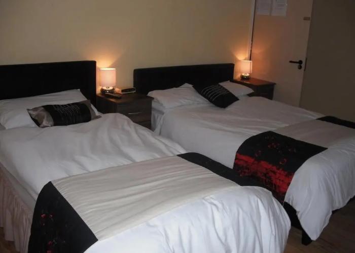 The Iona Inn