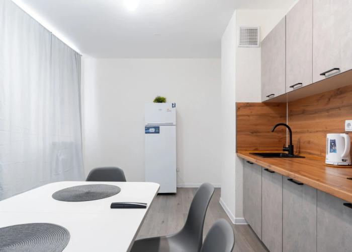 Semeynye Apartamenty Kalinka U Metro Devyatkino Flat
