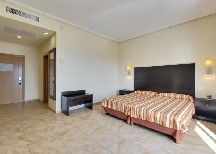 Cabogata Beach Hotel