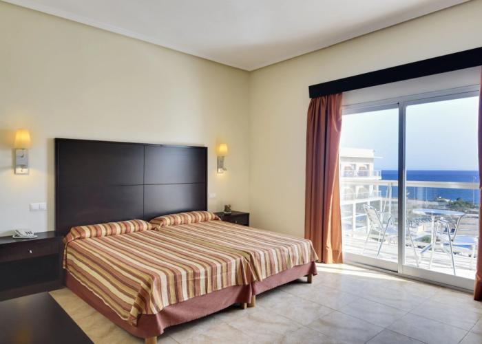 Cabogata Beach Hotel