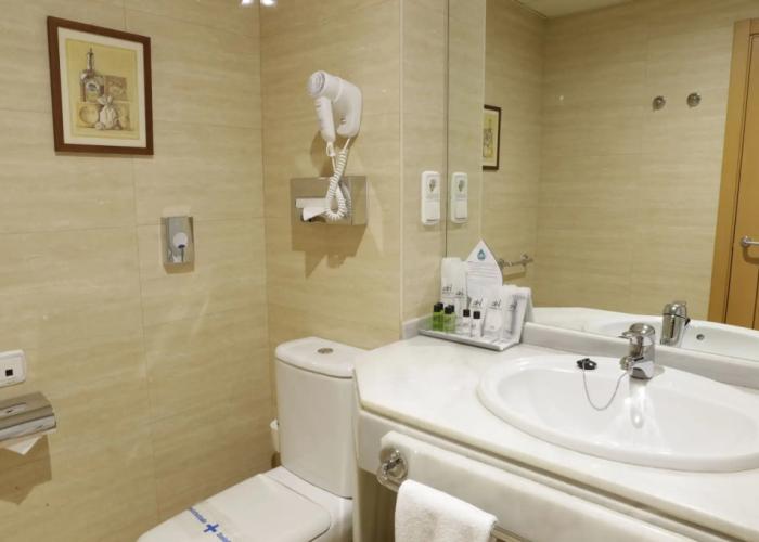 Avenida Hotel Almería