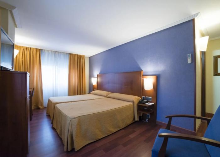 Torreluz Centro Hotel