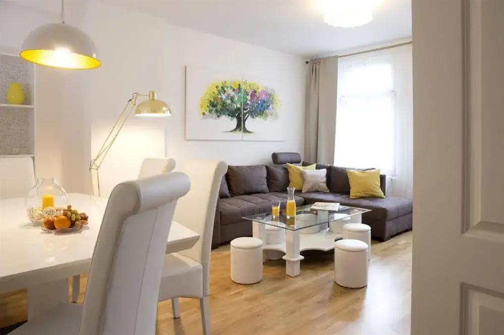 фото Leon Apartment