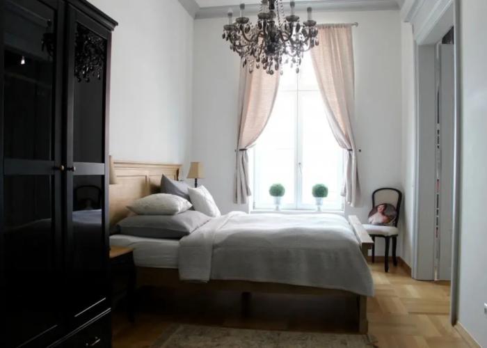 Leon Suite Apartments