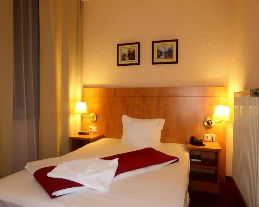 фото Hotel Adler