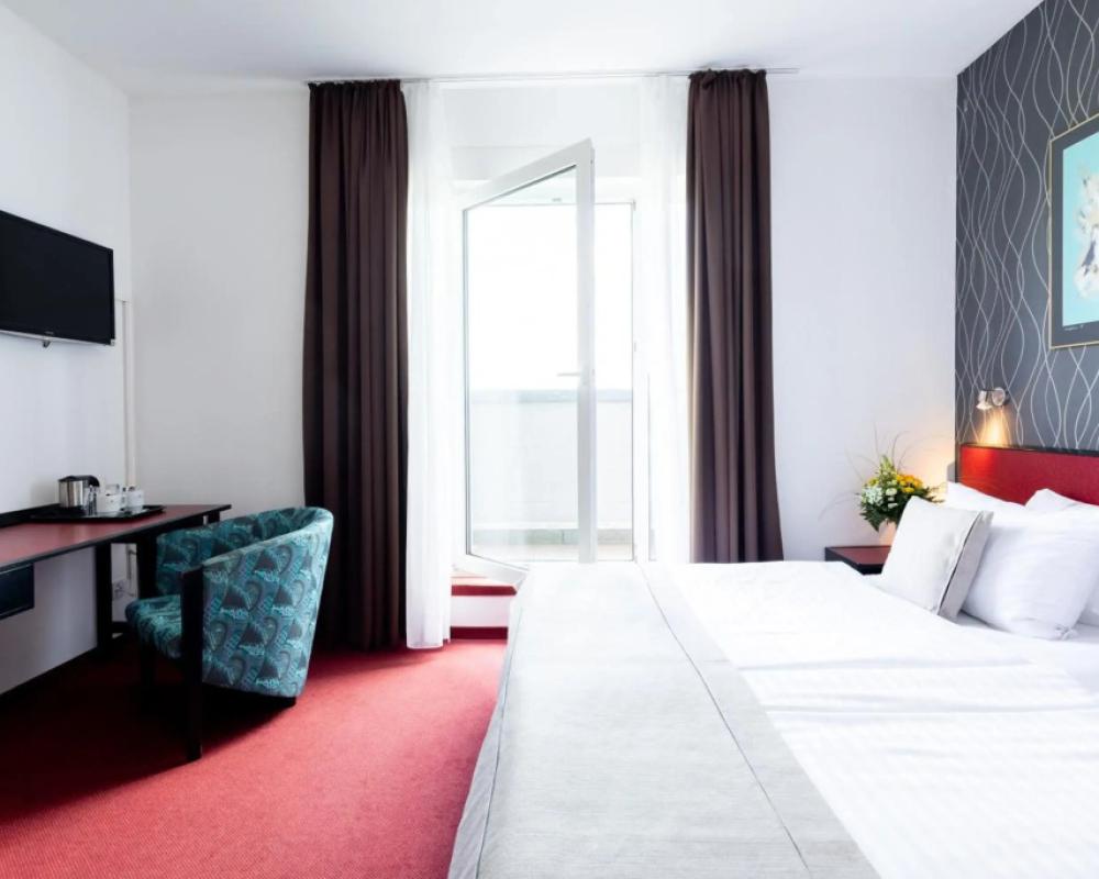 фото Hotel Aviva