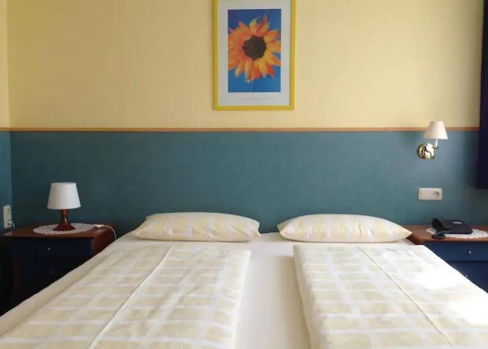 Hotel am Bayrischen Platz