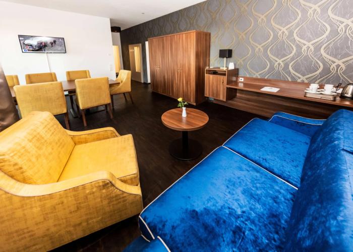 Best Western Plus Royal Suites