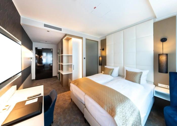 Best Western Premier Royal Blue